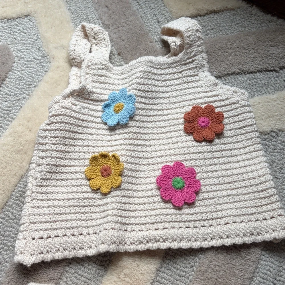 Zara girls Cream Knit Set with Floral Accents